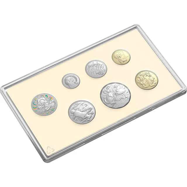 Australia 2024 Baby Mint Set + Toy Kangaroo 2024 $5 1oz Silver Proof Coin - Image 3