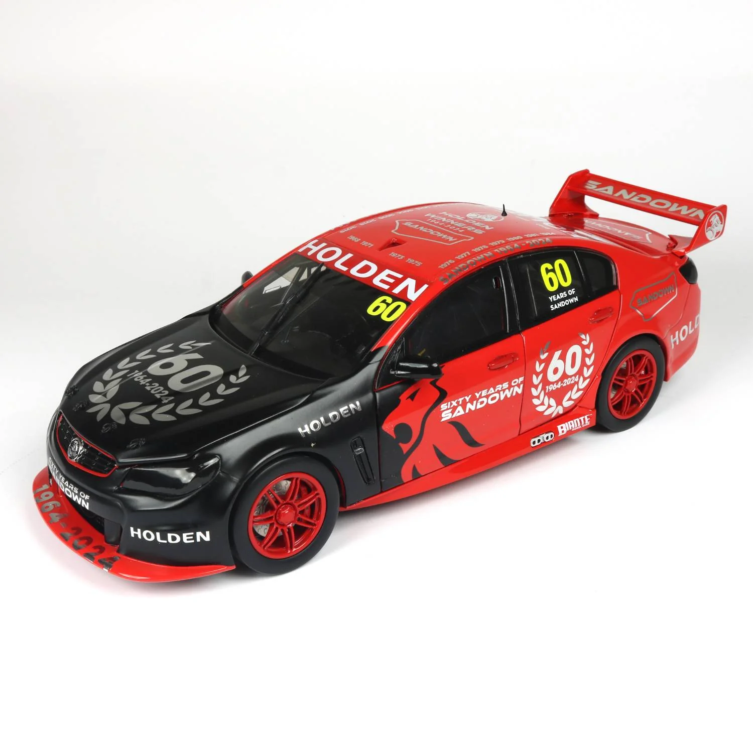 HOLDEN COMMODORE VF SUPERCAR - 60 YEARS OF SANDOWN - SPECIAL LIMITED ANNIVERSARY EDITION 2024 - 1:18 Scale Diecast Model Car