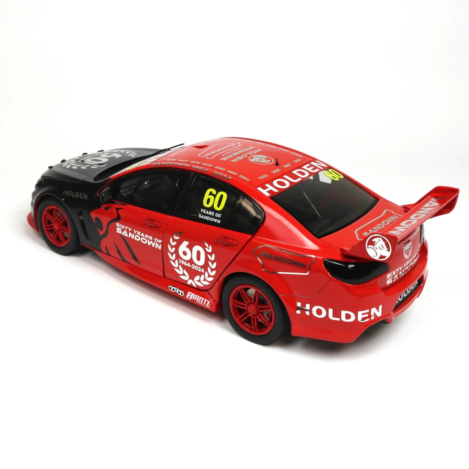 HOLDEN COMMODORE VF SUPERCAR - 60 YEARS OF SANDOWN - SPECIAL LIMITED ANNIVERSARY EDITION 2024 - 1:18 Scale Diecast Model Car - Image 9