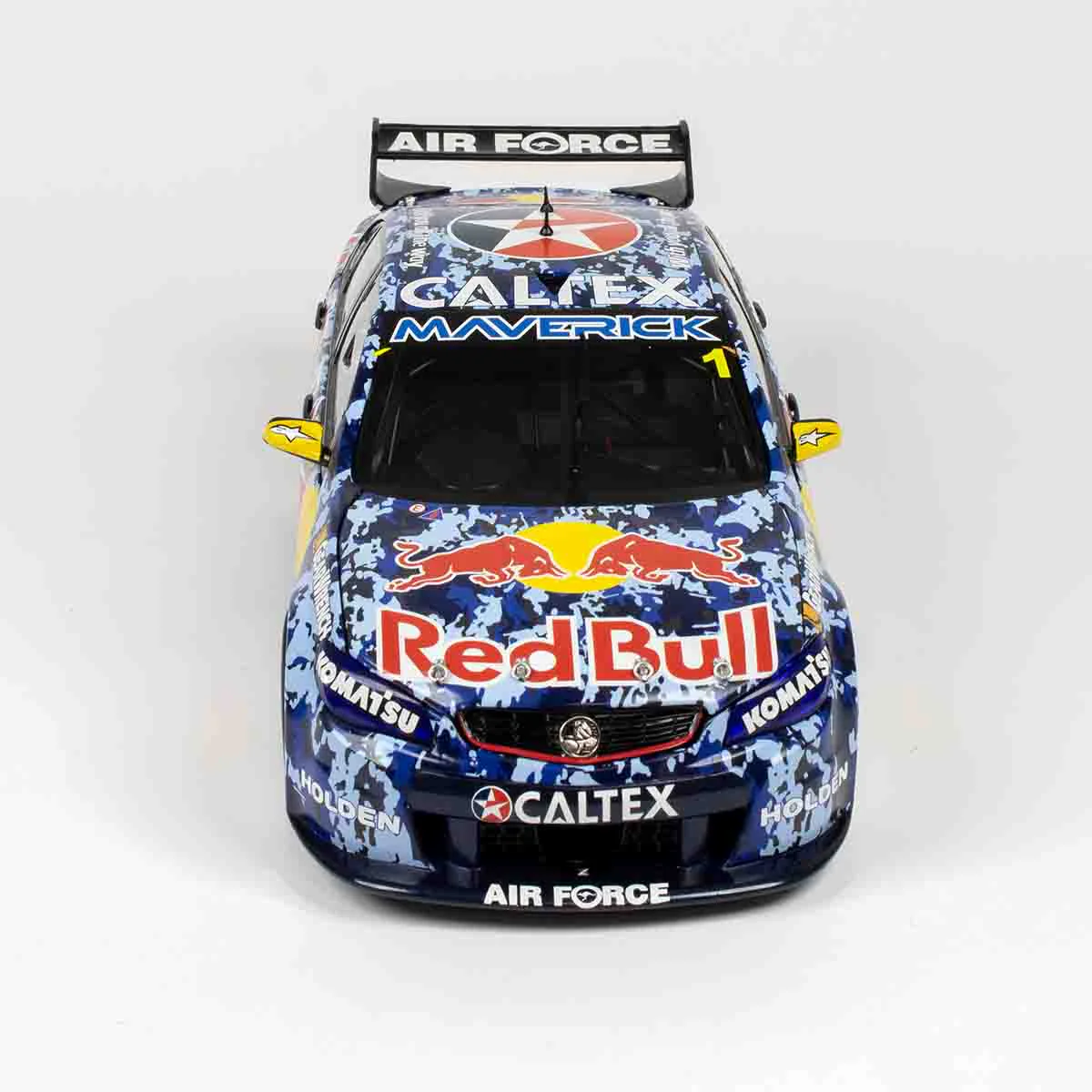 HOLDEN VF COMMODORE - RED BULL RACING #1 - WHINCUP/DUMBRELL - 2014 BATHURST 1000 AIR FORCE LIVERY - 1:18 Scale Diecast Model Car - Image 9