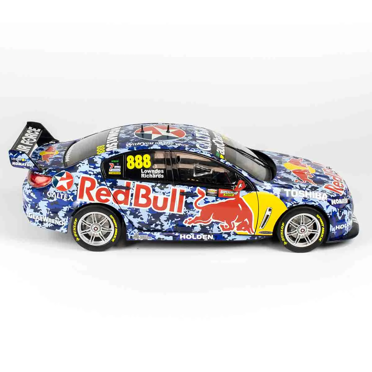HOLDEN VF COMMODORE - RED BULL RACING #888 - LOWNDES/RICHARDS - 2014 BATHURST 1000 AIR FORCE LIVERY - 1:18 Scale Diecast Model Car - Image 6