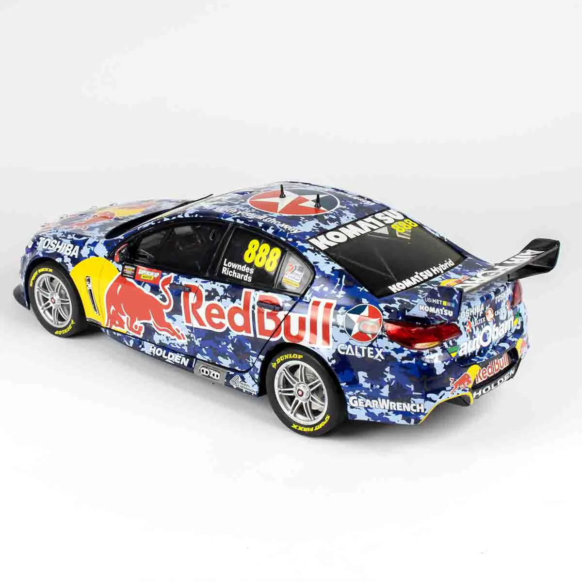 HOLDEN VF COMMODORE - RED BULL RACING #888 - LOWNDES/RICHARDS - 2014 BATHURST 1000 AIR FORCE LIVERY - 1:43 Scale Diecast Model Car - Image 2