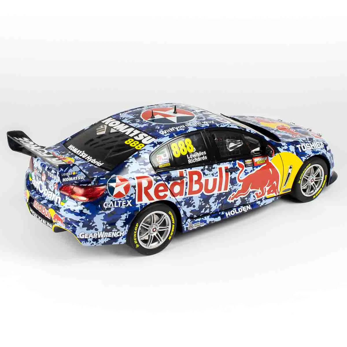 HOLDEN VF COMMODORE - RED BULL RACING #888 - LOWNDES/RICHARDS - 2014 BATHURST 1000 AIR FORCE LIVERY - 1:43 Scale Diecast Model Car - Image 8