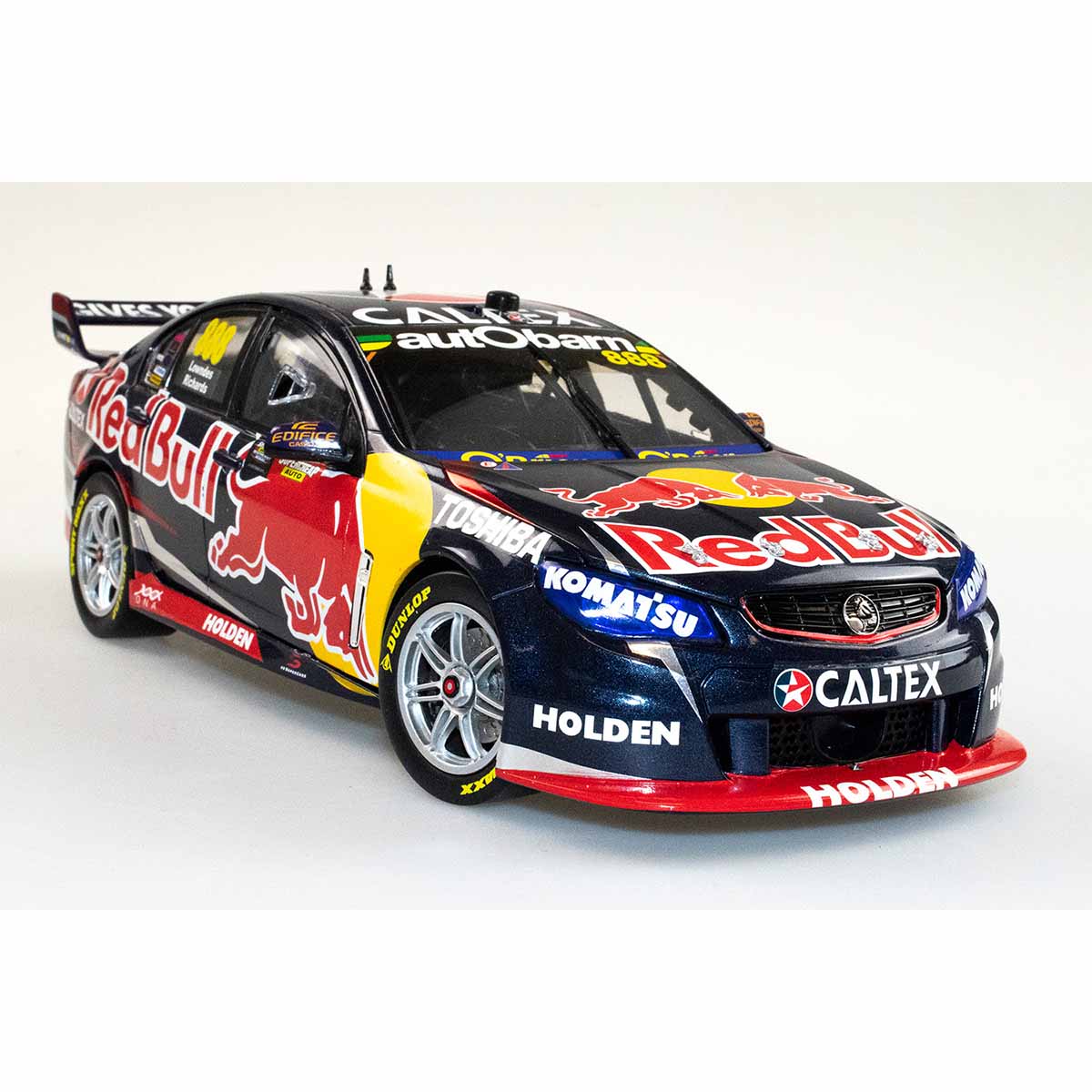 HOLDEN VF COMMODORE V8 - RED BULL RACING AUSTRALIA - LOWNDES/RICHARDS #888 - 2015 BATHURST 1000 WINNER - 1:43 Scale Diecast Model Car - Image 3