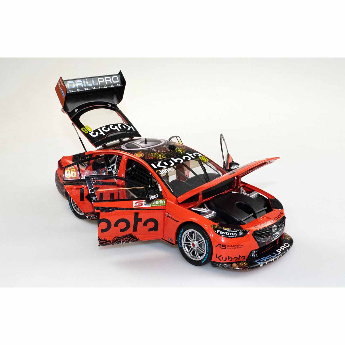 HOLDEN ZB COMMODORE - BJR - JONES #96 Kubota - 2022 Merlin Darwin Triple Crown - Race 17 - 1:18 Scale Diecast Model Car - Image 2