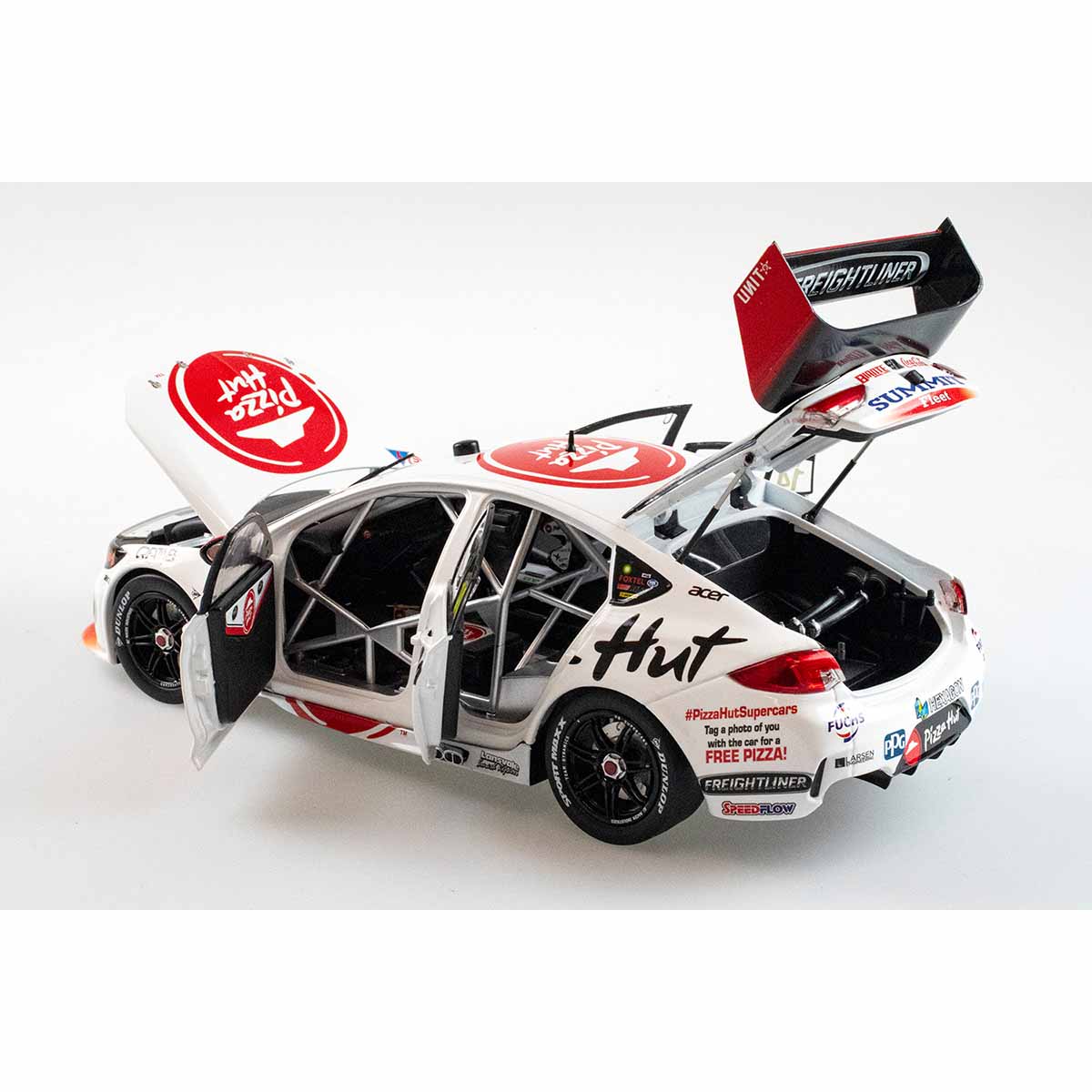 HOLDEN ZB COMMODORE - BJR PIZZA HUT - HAZELWOOD #14 - 2021 NTI Townsville 500 Race 16 - 1:18 Scale Diecast Model Car - Image 7