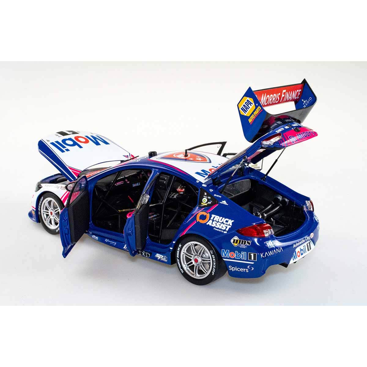 Holden ZB Commodore - Mobil 1 Middy's Racing - #2, B.Fullwood - 3rd place, Race 25, 2020 Repco SuperSprint The Bend - 1:18 Scale Diecast Model Car - Image 4