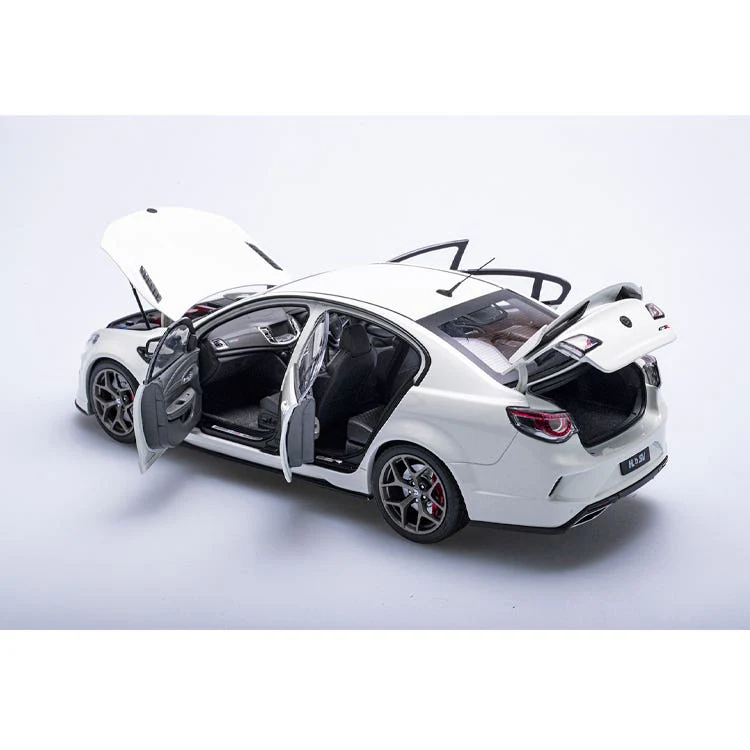 HOLDEN HSV Gen-F2 GTSR - 2017 - Heron White - 1:18 Scale Model Car - Image 3