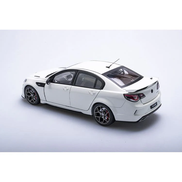 HOLDEN HSV Gen-F2 GTSR - 2017 - Heron White - 1:18 Scale Model Car - Image 4