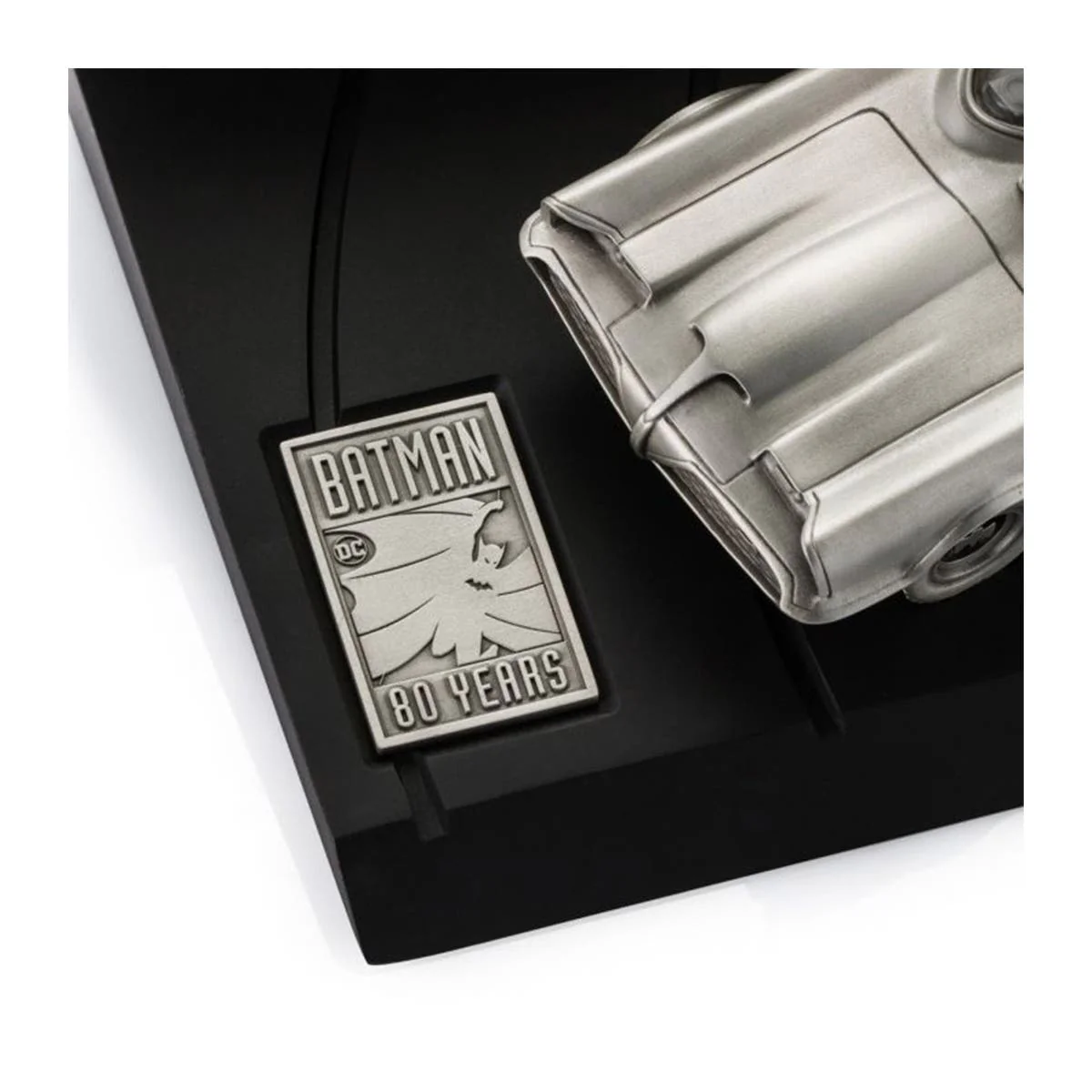 Batman 80th Anniversary Classic Batmobile Pewter Replica - Image 4