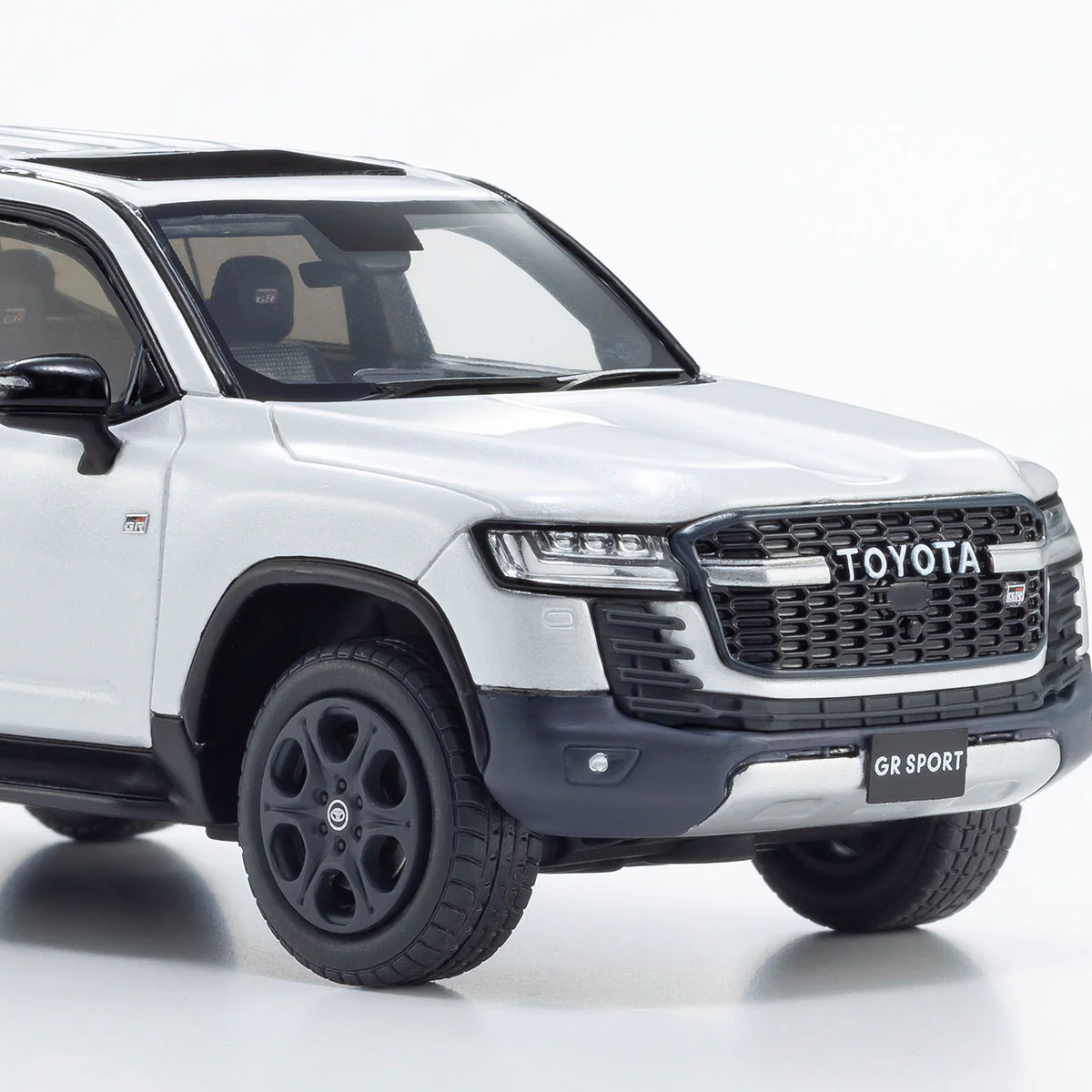 Toyota Land Cruiser GR SPORT (White) - 1:43 Scale Resin Model Car - Image 7